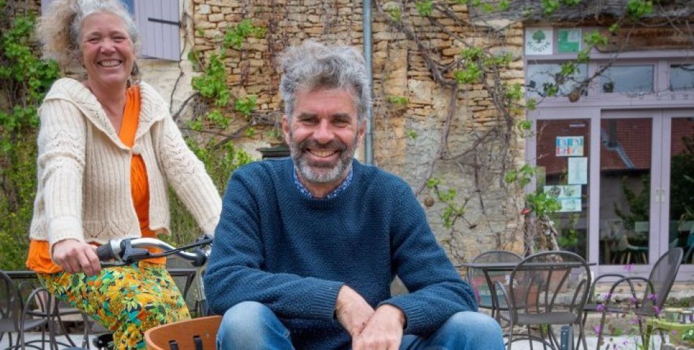 Bonne continuation  toutes et  tous, prenez bien soin de vous ! Nathalie et Richard